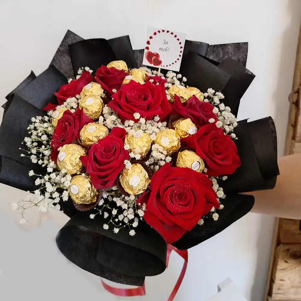 Сет - Букет от рози и бонбони Ferrero Rocher