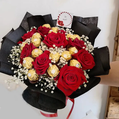 Сет - Букет от рози и бонбони Ferrero Rocher